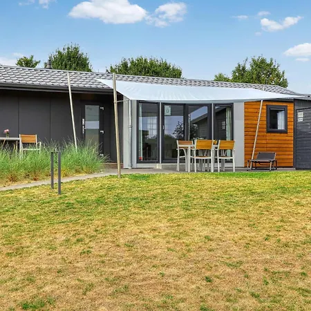 2 Bedroom Cozy In Holiday home *
